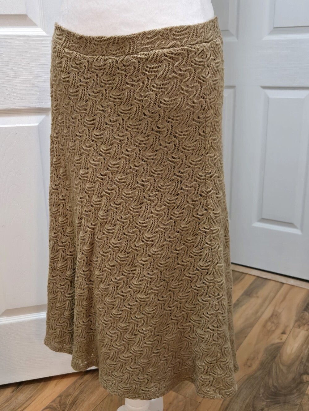 LOFT Tan Crochet Midi Skirt, lined, Medium